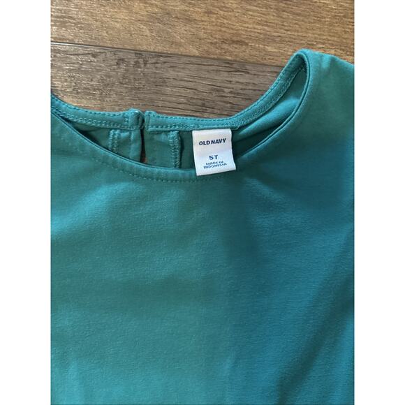 Old Navy Girls 5T Ruffle Dress Holiday Christmas - Picture 2 of 3